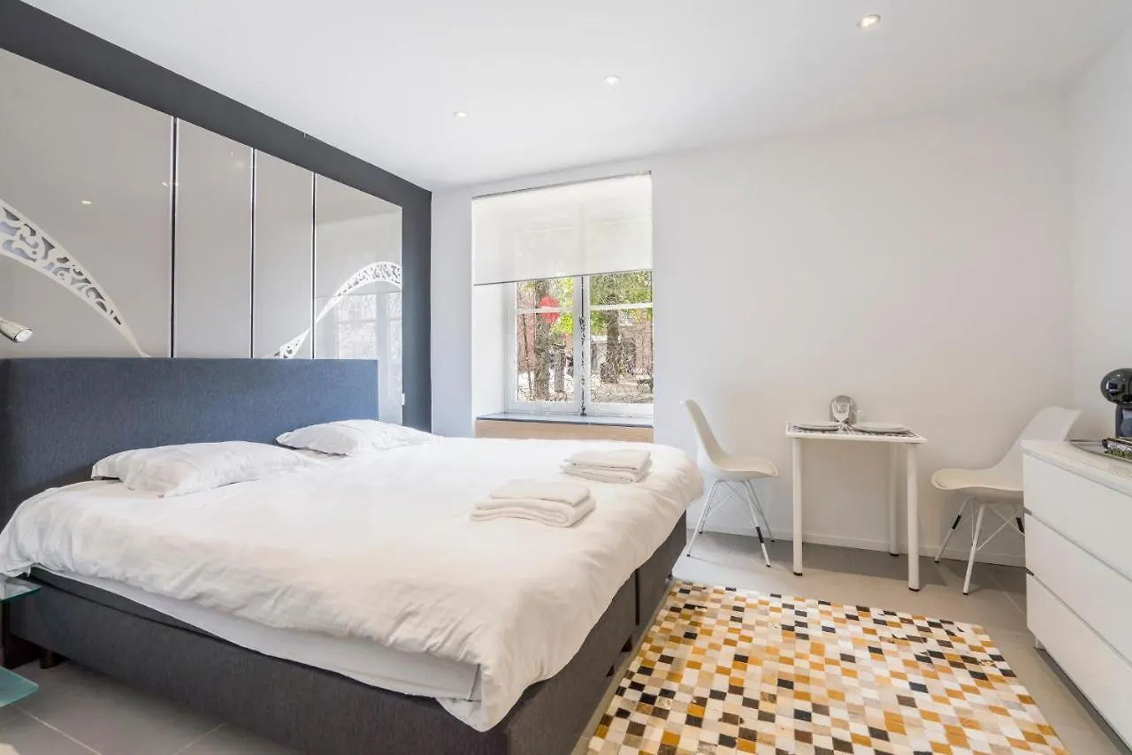 Modern Guest House In Centre Of Bruges Belgium